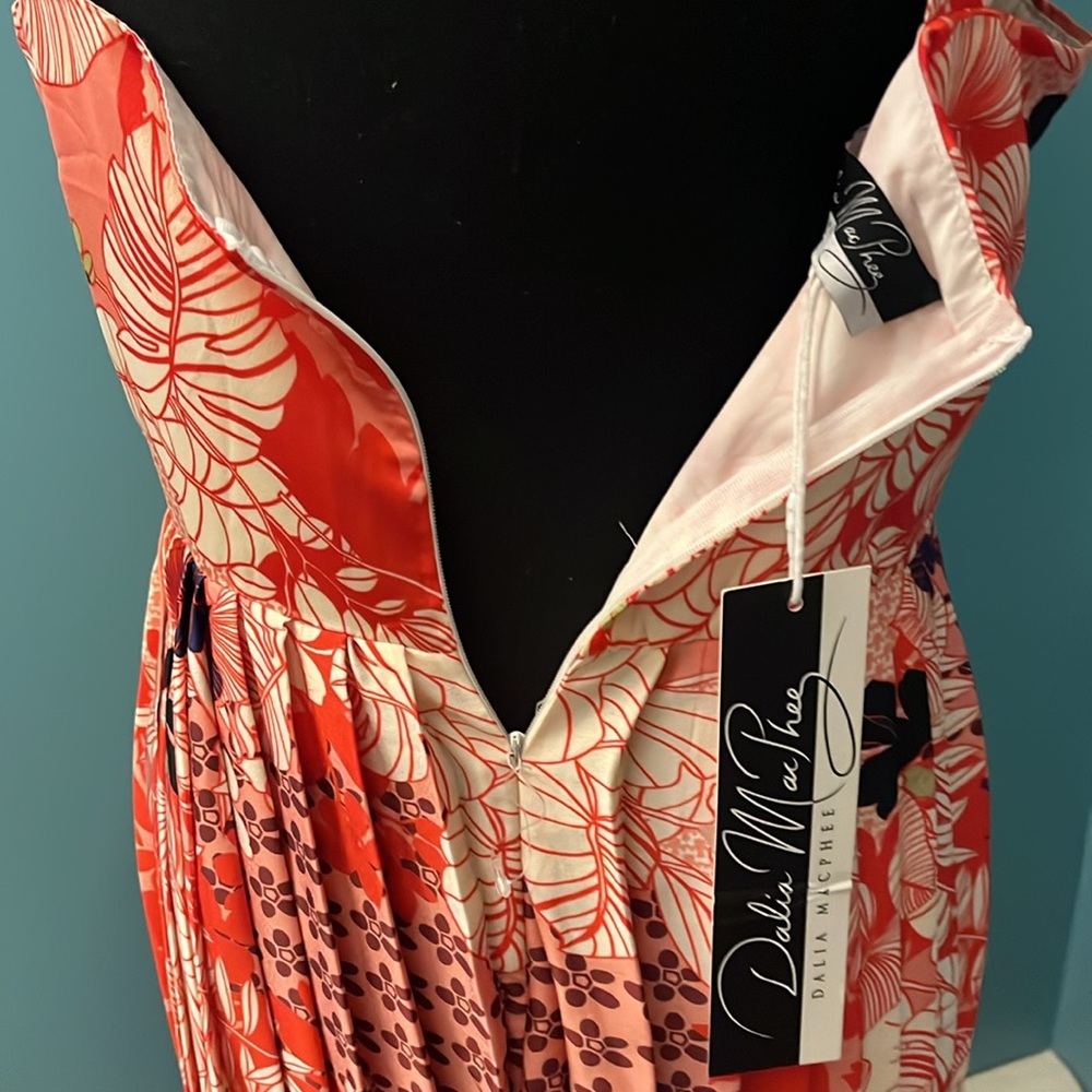 NWT Dalia McPhee Floral Printed Pleated Midi Dress Size Medium - Picture 12 of 16